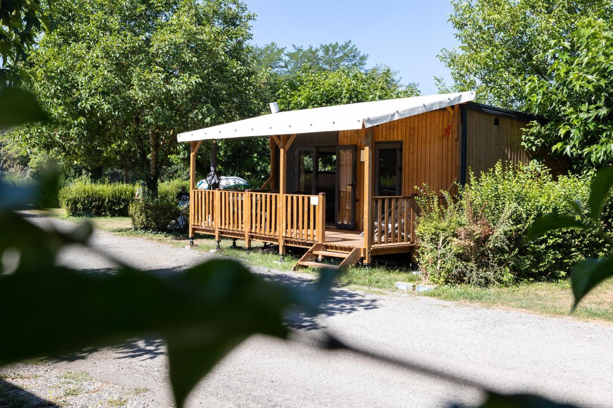 Camping Sites et Paysages Les Prés Hauts Sisteron Exterior foto