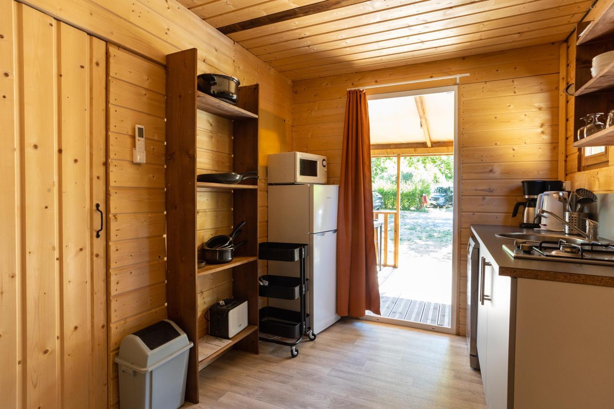 Camping Sites et Paysages Les Prés Hauts Sisteron Exterior foto